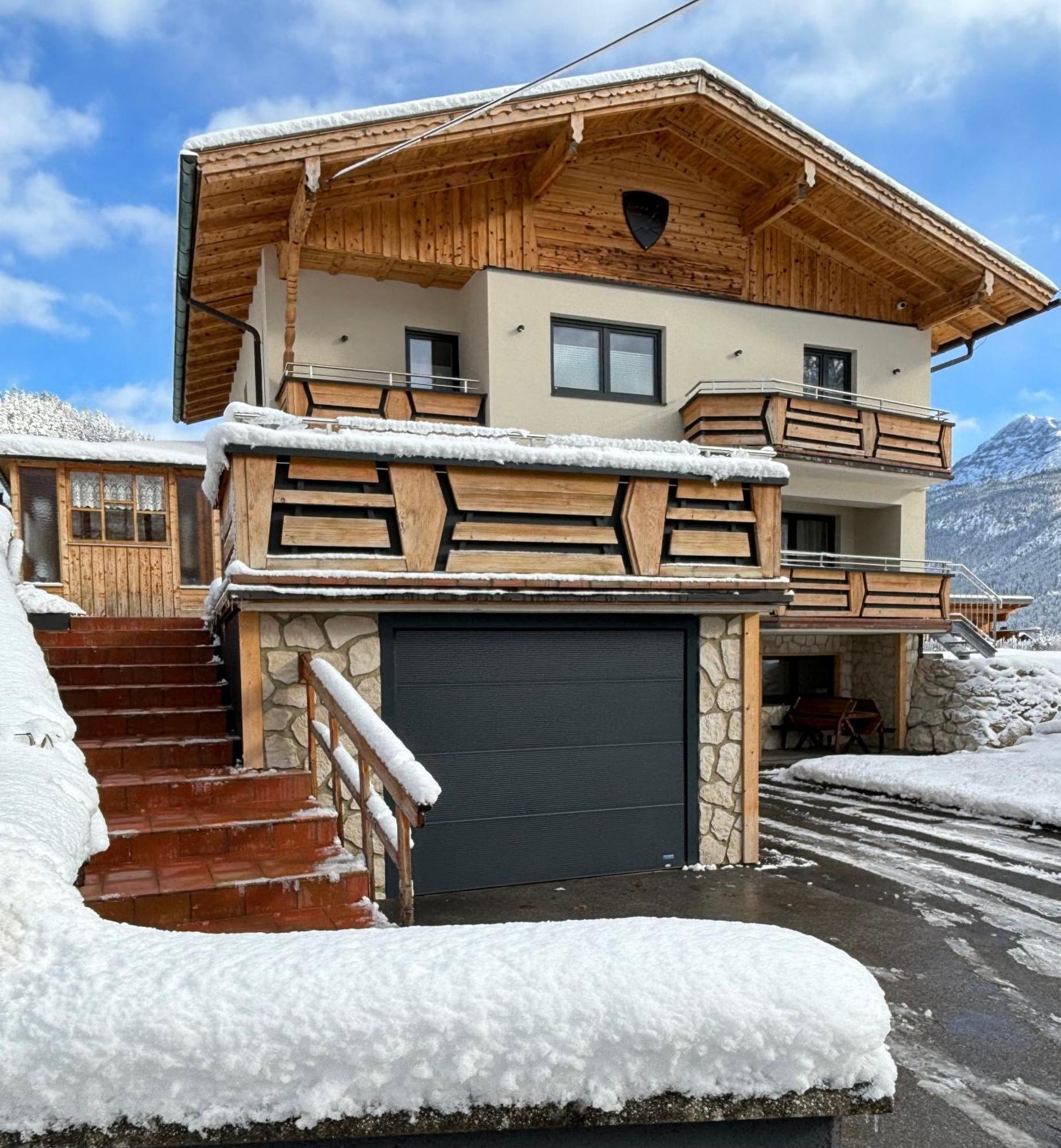 Ferienwohnungen Lodge-B Weissenbach am Lech Exterior photo